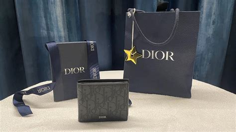 dior compact wallet with black stars|Compact Wallet Black Dior Oblique Galaxy Leather.